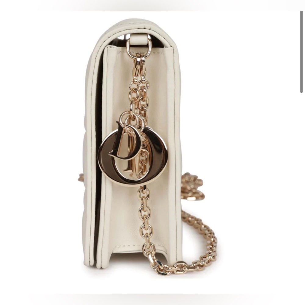 COPY - Christian Dior Lady Dior Pouch Latte Lambskin silver Hardware - Picture 2 of 7